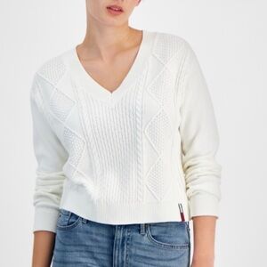 White cable knit v neck sweater